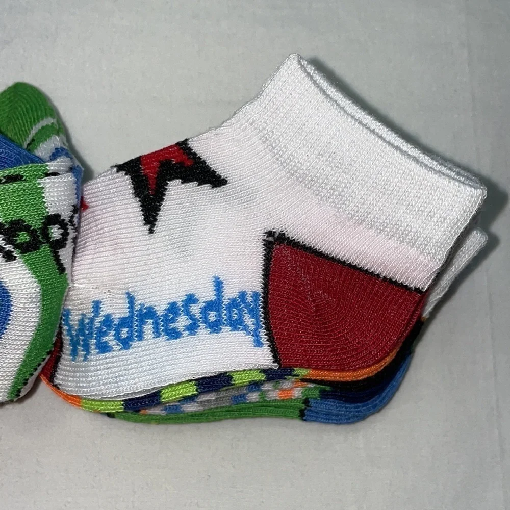 New Kids 7 Days of the Week Socks 6 - 18 Months